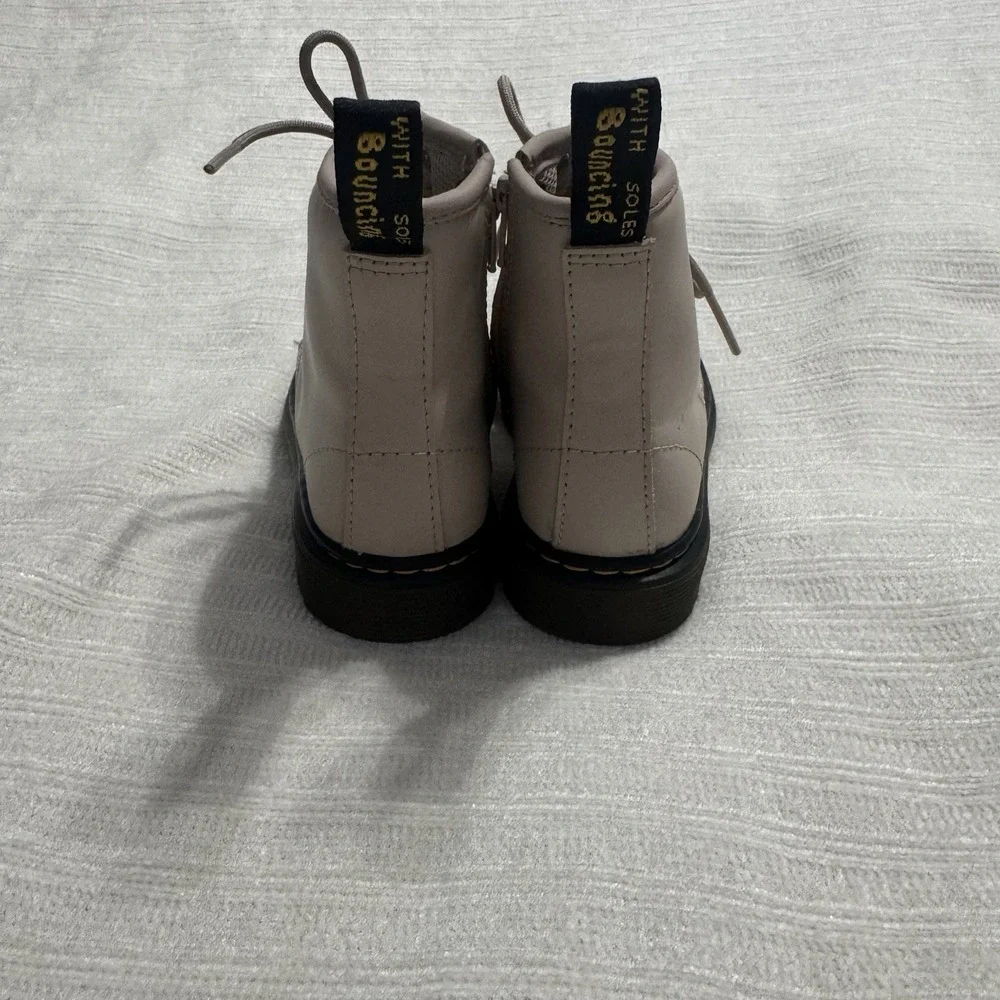 Dr Martens Kids 1460 Boots Lot Pink Patent Beige Lace Up Youth Size 9